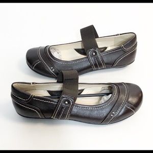bata mary jane shoes